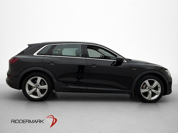 Audi e-tron 10 of 30