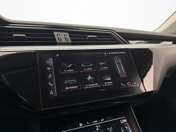 Audi e-tron 25 of 30