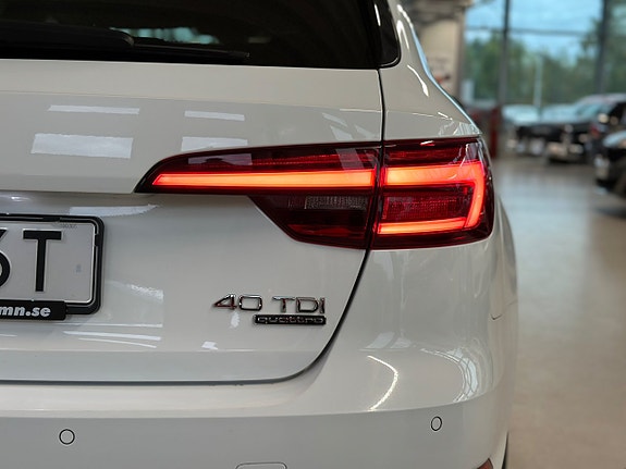 Audi A4 10 of 28