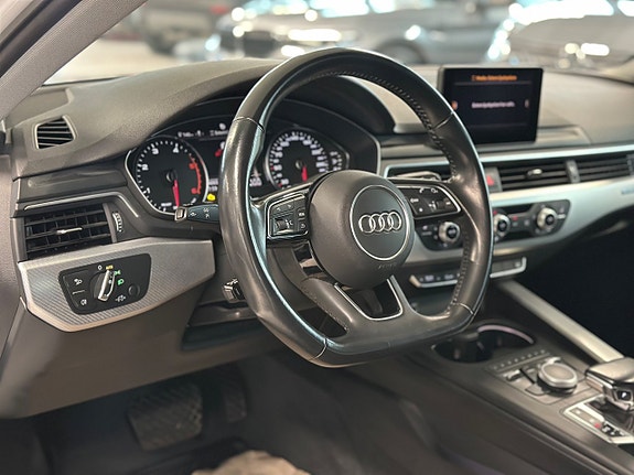 Audi A4 17 of 28