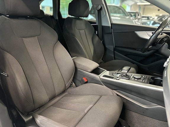 Audi A4 15 of 28