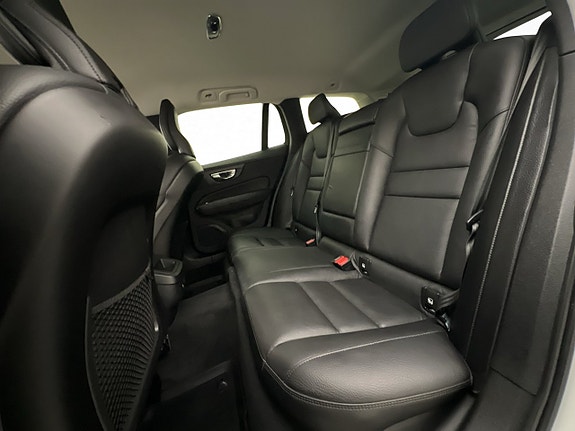Volvo V60 20 of 30