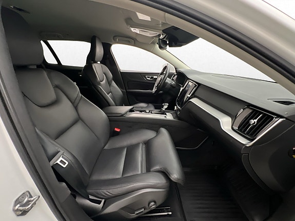 Volvo V60 17 of 30