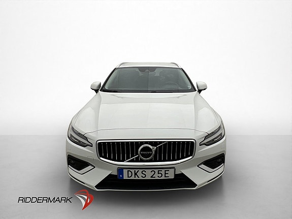 Volvo V60 2 of 30