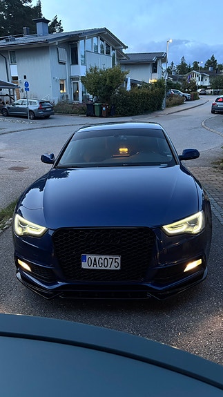 Audi A5 2 of 8