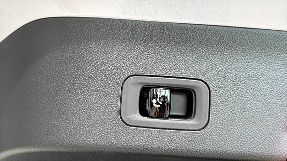 Mercedes-Benz CLA250+ 8 of 25