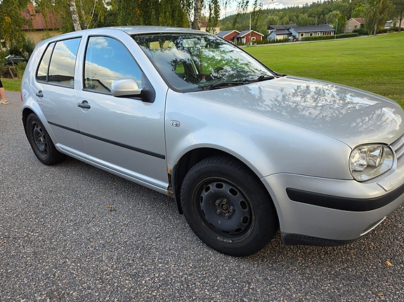 Volkswagen Golf IV 7 of 9
