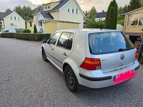 Volkswagen Golf IV 4 of 9