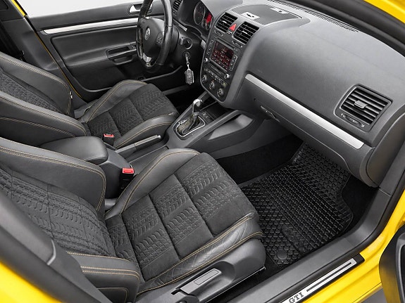 Volkswagen Golf I 12 of 17