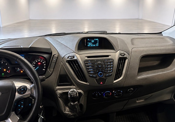 Ford Transit Custom 13 of 14