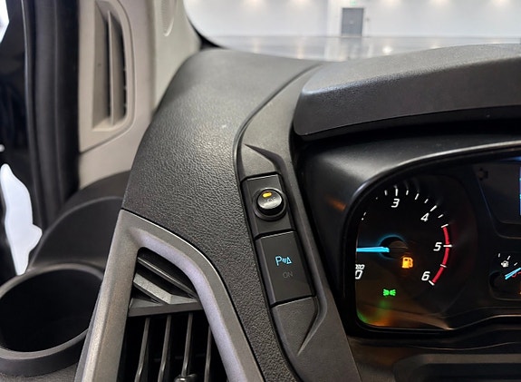 Ford Transit Custom 12 of 14