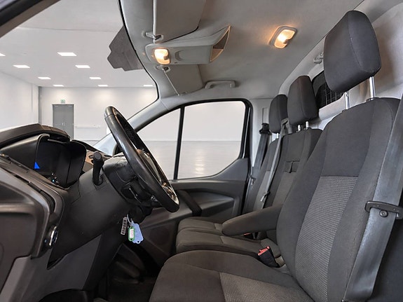 Ford Transit Custom 14 of 14