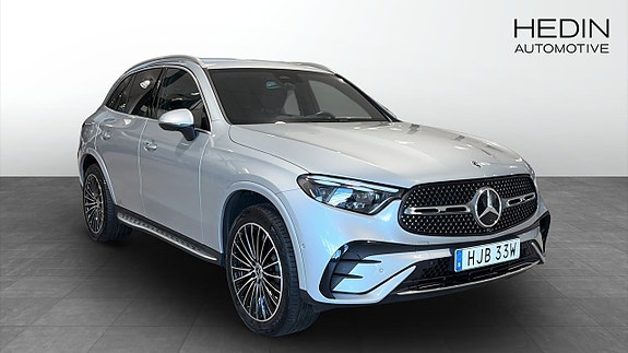Mercedes-Benz GLC300 3 of 13