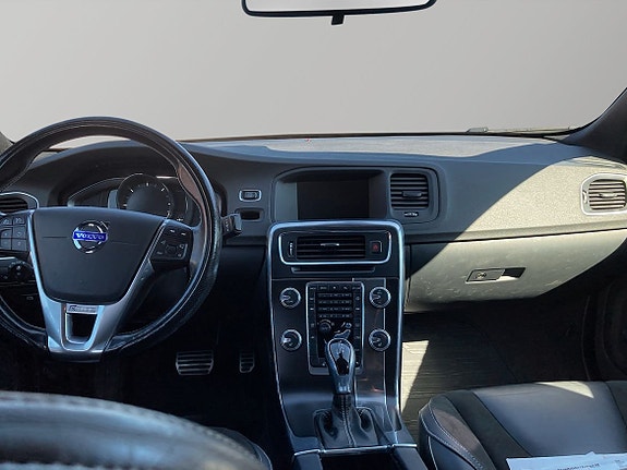 Volvo S60 9 of 11