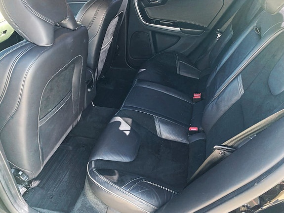 Volvo S60 8 of 11
