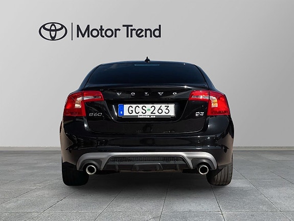 Volvo S60 4 of 11