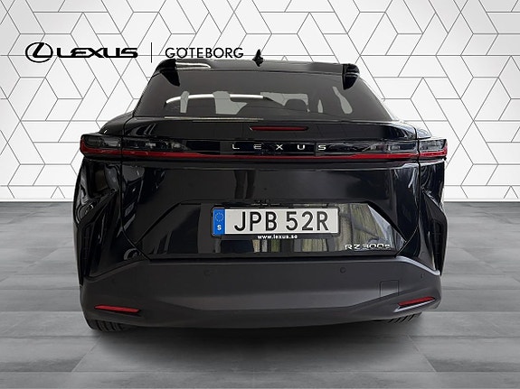 Lexus RZ300e 6 of 16