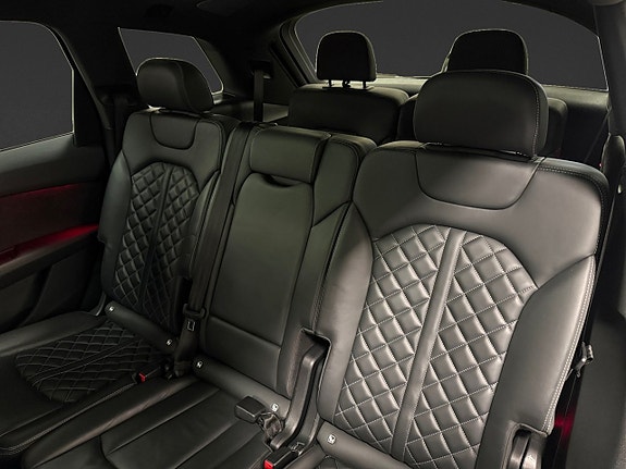 Audi Q7 13 of 23