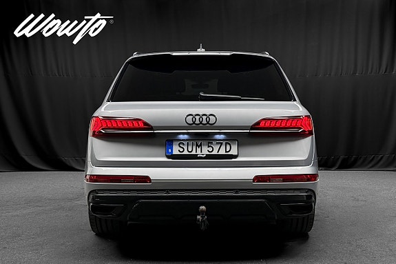 Audi Q7 6 of 23