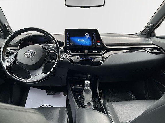 Toyota C-HR 9 of 11