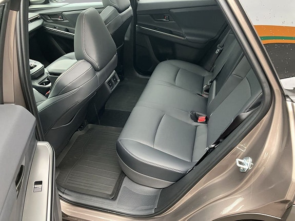Toyota bZ4X Touring 8 of 11