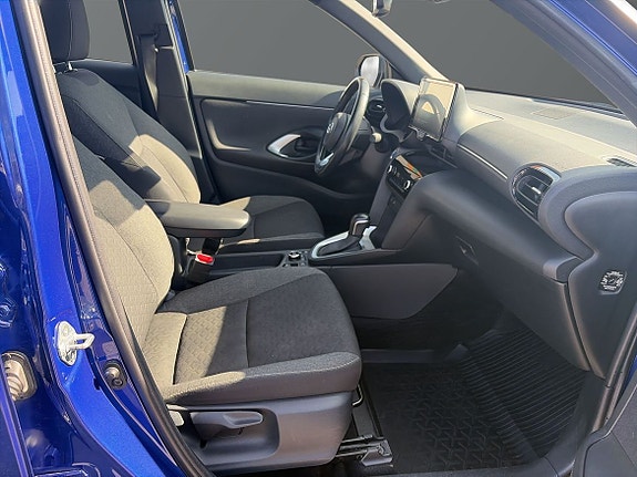 Toyota Yaris Cross 8 of 15
