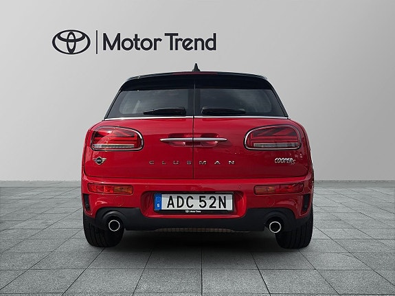 MINI Clubman Cooper S 4 of 17