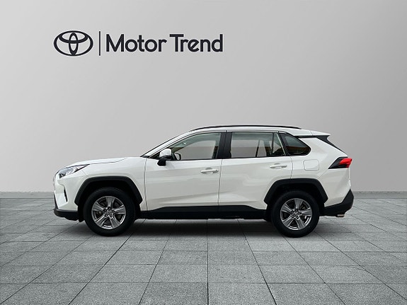 Toyota RAV4 4 of 20