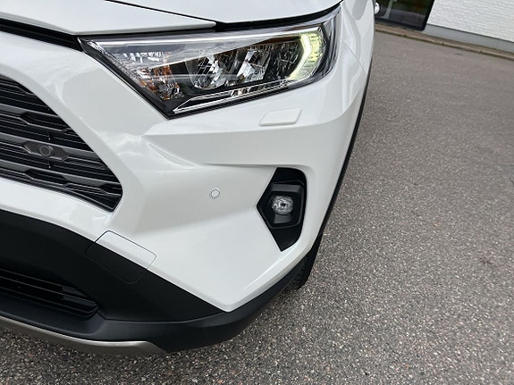 Toyota RAV4 20 of 20