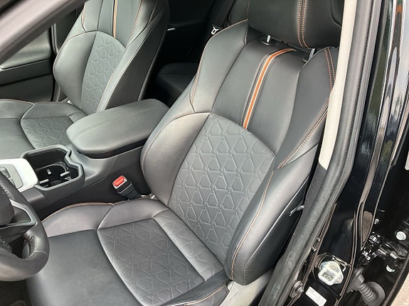 Toyota RAV4 19 of 19