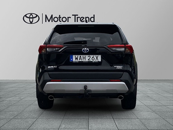Toyota RAV4 5 of 19