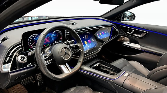 Mercedes-Benz E300 de 12 of 25
