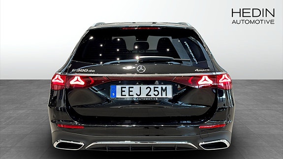 Mercedes-Benz E300 de 5 of 25