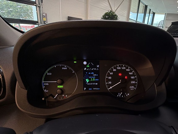 Toyota Yaris 19 of 21
