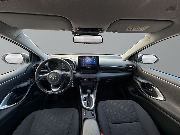 Toyota Yaris 10 of 24