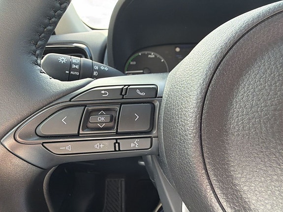 Toyota Yaris 14 of 24