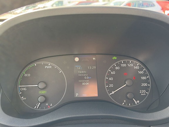 Toyota Yaris 20 of 24