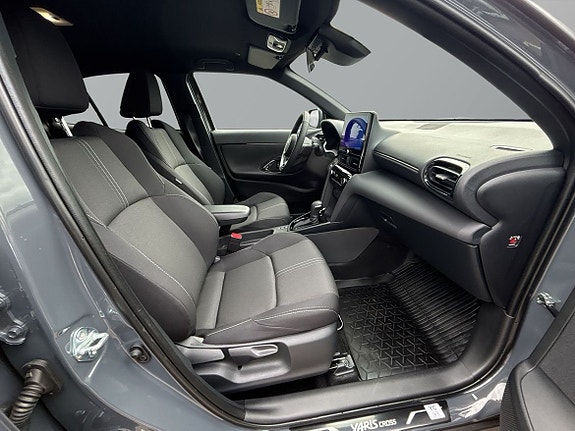 Toyota Yaris Cross 8 of 23