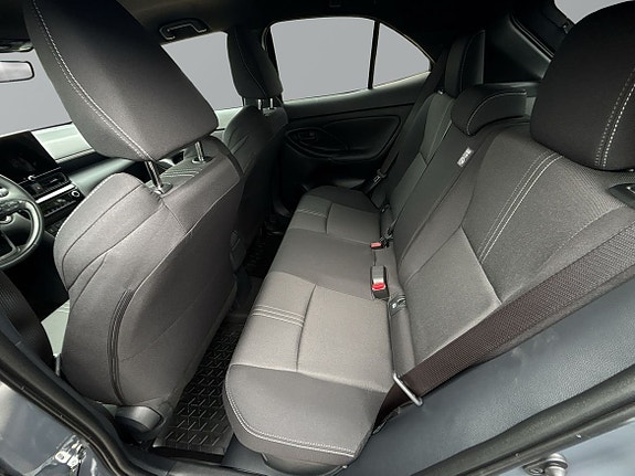 Toyota Yaris Cross 9 of 23