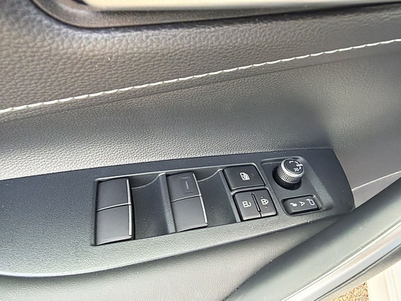 Toyota Corolla 14 of 27