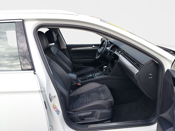 Volkswagen Passat 15 of 15