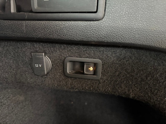 Volkswagen Passat Alltrack 5 of 12