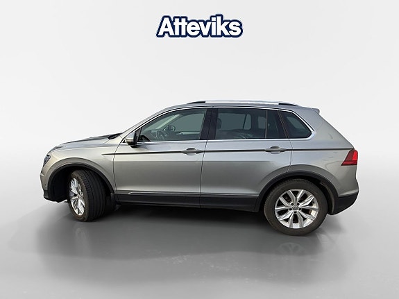 Volkswagen Tiguan 2 of 5