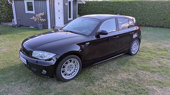 BMW 116i 2 of 9