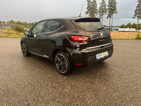 Renault Clio IV 2 of 7