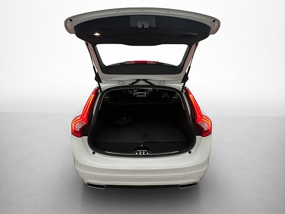 Volvo V60 9 of 29