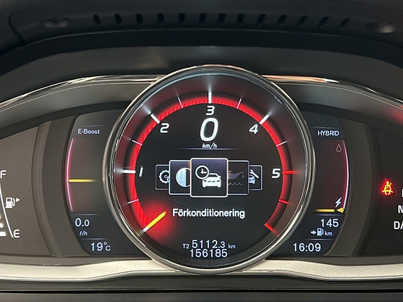 Volvo V60 14 of 29