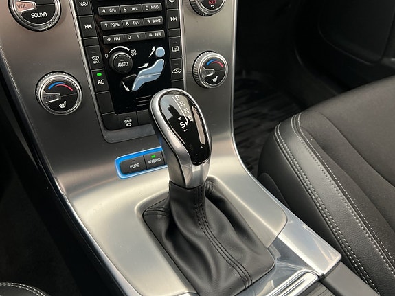 Volvo V60 22 of 29