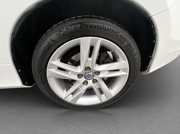 Volvo V60 26 of 29
