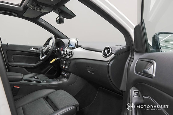 Mercedes-Benz B180 d 9 of 24